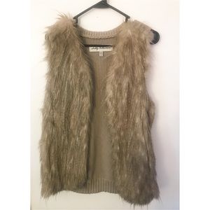 Faux fur Vest.